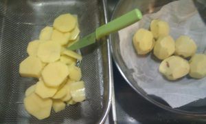 1-Cutting potatoes